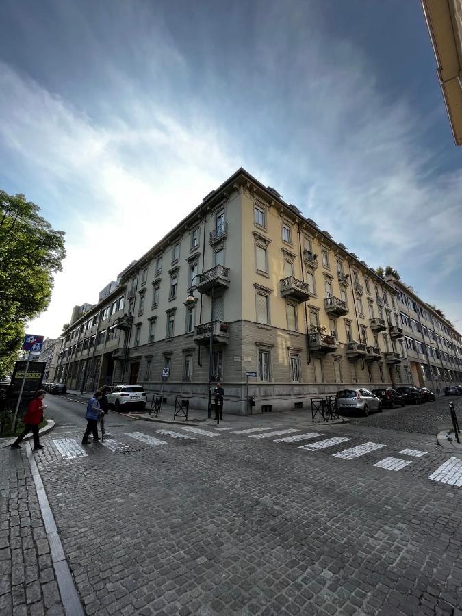 Elegante E Accogliente Appartamento A Torino ภายนอก รูปภาพ